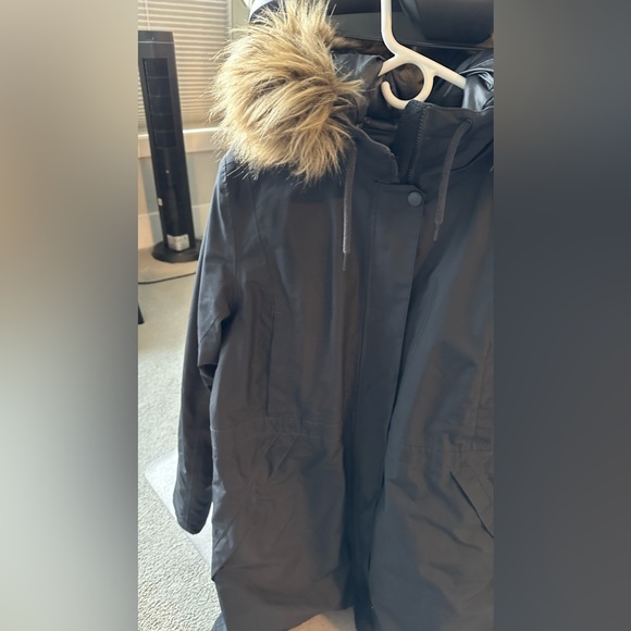 Winter Jacket Helly Hansen XL - Picture 2 of 9